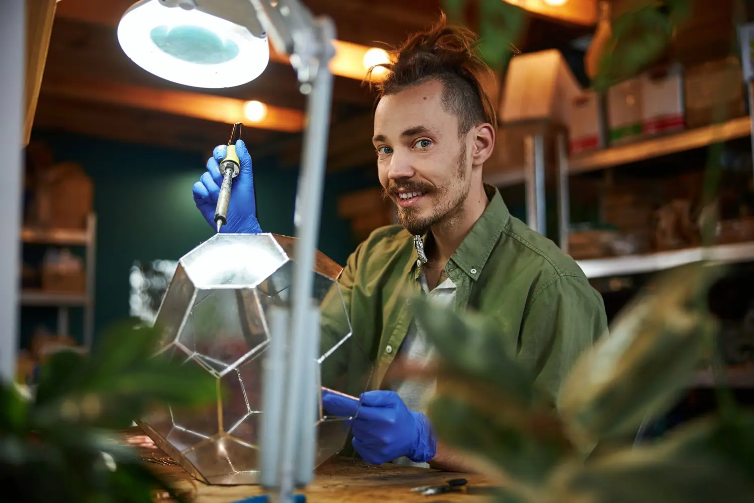 Lampy metalohalogenkowe: oświetlenie dla roślin w terrarium